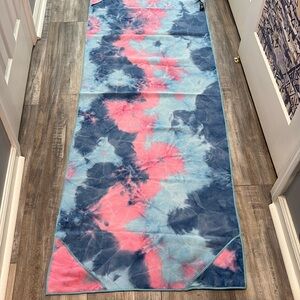 Ewedoos Yoga mat tie dye towel